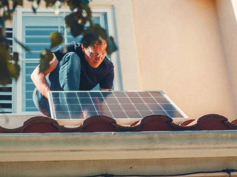 Chic Sustainability: Full Black Solar Panels for Modern Living